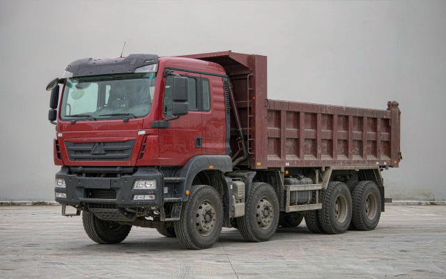 NV-U02 HOWO 6×4 Dump Truck 19 m³ (used)